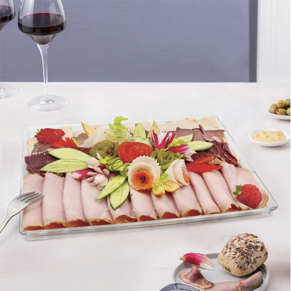 Assortiments de viandes froides sur plateau